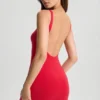 Vestido corto ajustado con espalda baja Evie en rojo cereza Vestido corto ajustado con espalda baja Evie en rojo cereza