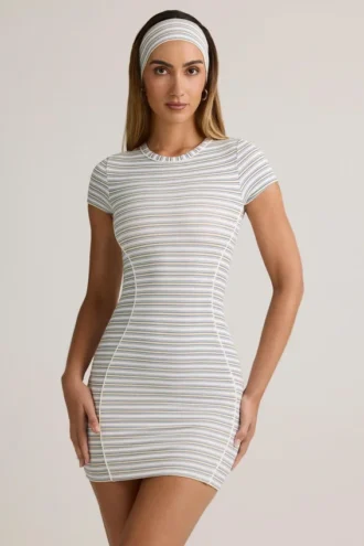 Vestido corto ajustado de manga corta Jazlyn de modal con rayas azules y amarillas