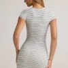 Vestido corto ajustado de manga corta Jazlyn de modal con rayas azules y amarillas Vestido corto ajustado de manga corta Jazlyn de modal con rayas azules y amarillas