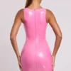 Vestido corto ajustado de vinilo con escote pronunciado Allani en rosa Vestido corto ajustado de vinilo con escote pronunciado Allani en rosa