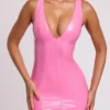 Vestido corto ajustado de vinilo con escote pronunciado Allani en rosa Vestido corto ajustado de vinilo con escote pronunciado Allani en rosa