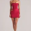 Vestido corto ajustado tipo bandeau Veda en rojo cereza Vestido corto ajustado tipo bandeau Veda en rojo cereza