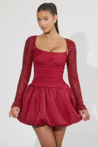 Vestido corto Aletta con volantes en el bajo, en rojo