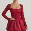 Vestido corto Aletta con volantes en el bajo, en rojo Vestido corto Aletta con volantes en el bajo, en rojo