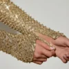 Vestido corto Aletta con volantes en el bajo y adornos dorados