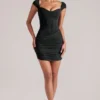 Vestido corto Alva con escote corazón en negro Vestido corto Alva con escote corazón en negro