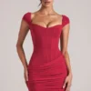 Vestido corto Alva con escote corazón en rojo cereza Vestido corto Alva con escote corazón en rojo cereza