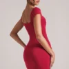 Vestido corto Alva con escote corazón en rojo cereza Vestido corto Alva con escote corazón en rojo cereza