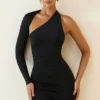 Vestido corto asimétrico con fruncidos y espalda abierta Alina en negro