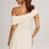 Vestido corto asimétrico de corte A Suhana en modal color marfil