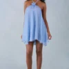 Vestido corto babydoll con cuello halter Evania con estampado de lunares azules Vestido corto babydoll con cuello halter Evania con estampado de lunares azules