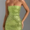 Vestido corto bandeau con adornos Aurora en verde pera Vestido corto bandeau con adornos Aurora en verde pera