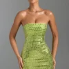 Vestido corto bandeau con adornos Aurora en verde pera Vestido corto bandeau con adornos Aurora en verde pera