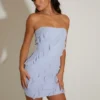 Vestido corto bandeau con volantes Tatiana en azul