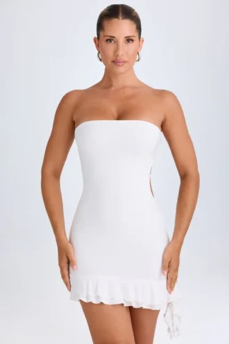 Vestido corto bandeau con volantes y aberturas Misa en blanco