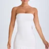 Vestido corto bandeau con volantes y aberturas Misa en blanco