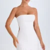 Vestido corto bandeau con volantes y aberturas Misa en blanco