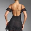 Vestido corto Beaufort con hombros al aire y adornos en negro
