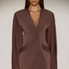Vestido corto blazer de botonadura sencilla Azelie en marrón chocolate