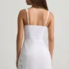 Vestido corto Calina de popelín de algodón con calados, corte en A, en color blanco Vestido corto Calina de popelín de algodón con calados, corte en A, en color blanco