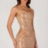 Vestido corto con aberturas y adornos Rania en dorado Vestido corto con aberturas y adornos Rania en dorado