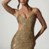Vestido corto con aberturas y adornos Sayzel en dorado