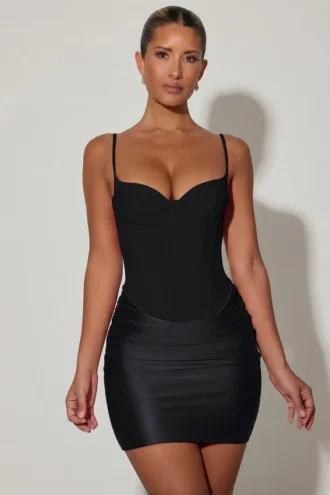 Vestido corto con corsé drapeado Lovella en negro