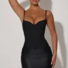 Vestido corto con corsé drapeado Lovella en negro