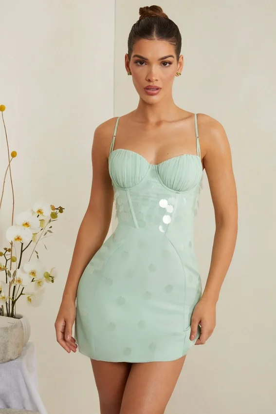 Vestido corto con corsé y adornos Constance en color salvia