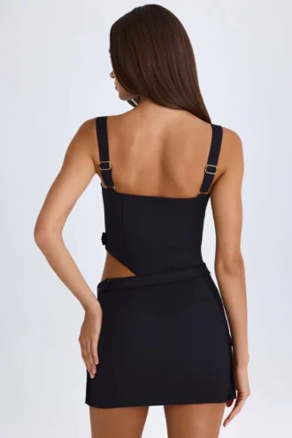 Vestido corto con corte y cinturón Acadia en negro