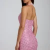 Vestido corto con cuello halter y adornos Arlona en rosa Vestido corto con cuello halter y adornos Arlona en rosa