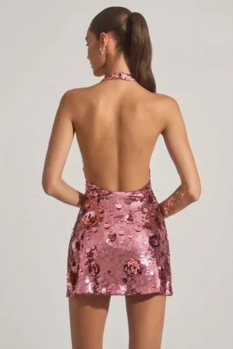 Vestido corto con cuello halter y adornos de lentejuelas Avenza en rosa