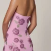Vestido corto con cuello halter y adornos Galene en rosa suave