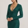 Vestido corto con cuello vuelto y adornos Arlowe en verde azulado