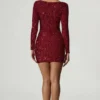 Vestido corto con escote corazón y adornos de Sephina en rojo