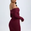 Vestido corto con hombros descubiertos Oriana Modal en rojo vino