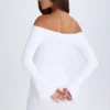 Vestido corto con hombros descubiertos y aberturas Madelina en blanco