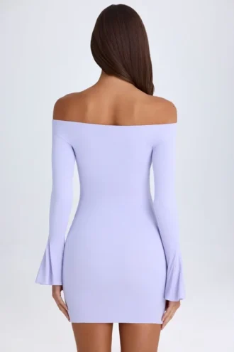 Vestido corto con hombros descubiertos y aberturas Madelina en lila suave