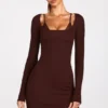 Vestido corto con sujetador de encaje de manga larga de modal acanalado Caris en marrón chocolate Vestido corto con sujetador de encaje de manga larga de modal acanalado Caris en marrón chocolate