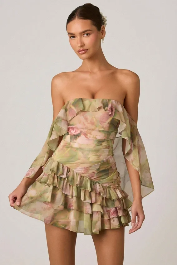 Vestido corto con volantes y hombros descubiertos Birdie con estampado floral multicolor Vestido corto con volantes y hombros descubiertos Birdie con estampado floral multicolor
