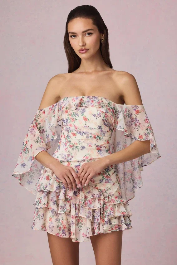 Vestido corto con volantes y hombros descubiertos de Birdie con estampado floral Primrose Vestido corto con volantes y hombros descubiertos de Birdie con estampado floral Primrose
