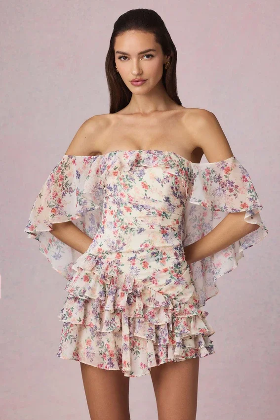 Vestido corto con volantes y hombros descubiertos de Birdie con estampado floral Primrose Vestido corto con volantes y hombros descubiertos de Birdie con estampado floral Primrose