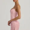 Vestido corto Connie semitransparente con adornos y drapeado en rosa Vestido corto Connie semitransparente con adornos y drapeado en rosa