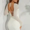 Vestido corto corsé con adornos de manga larga Milan en color marfil Vestido corto corsé con adornos de manga larga Milan en color marfil