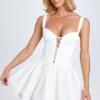 Vestido corto corsé con cordones y pliegues Analise en blanco