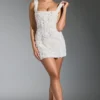 Vestido corto corsé con cuello cuadrado y apliques florales Posy en blanco