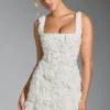 Vestido corto corsé con cuello cuadrado y apliques florales Posy en blanco