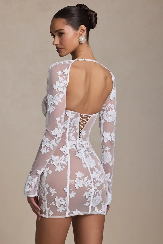 Vestido corto corsé con detalles de encaje Andreia en blanco Vestido corto corsé con detalles de encaje Andreia en blanco