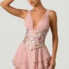 Vestido corto corsé con volantes y adornos Sakura en rosa floral Vestido corto corsé con volantes y adornos Sakura en rosa floral