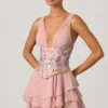 Vestido corto corsé con volantes y adornos Sakura en rosa floral Vestido corto corsé con volantes y adornos Sakura en rosa floral